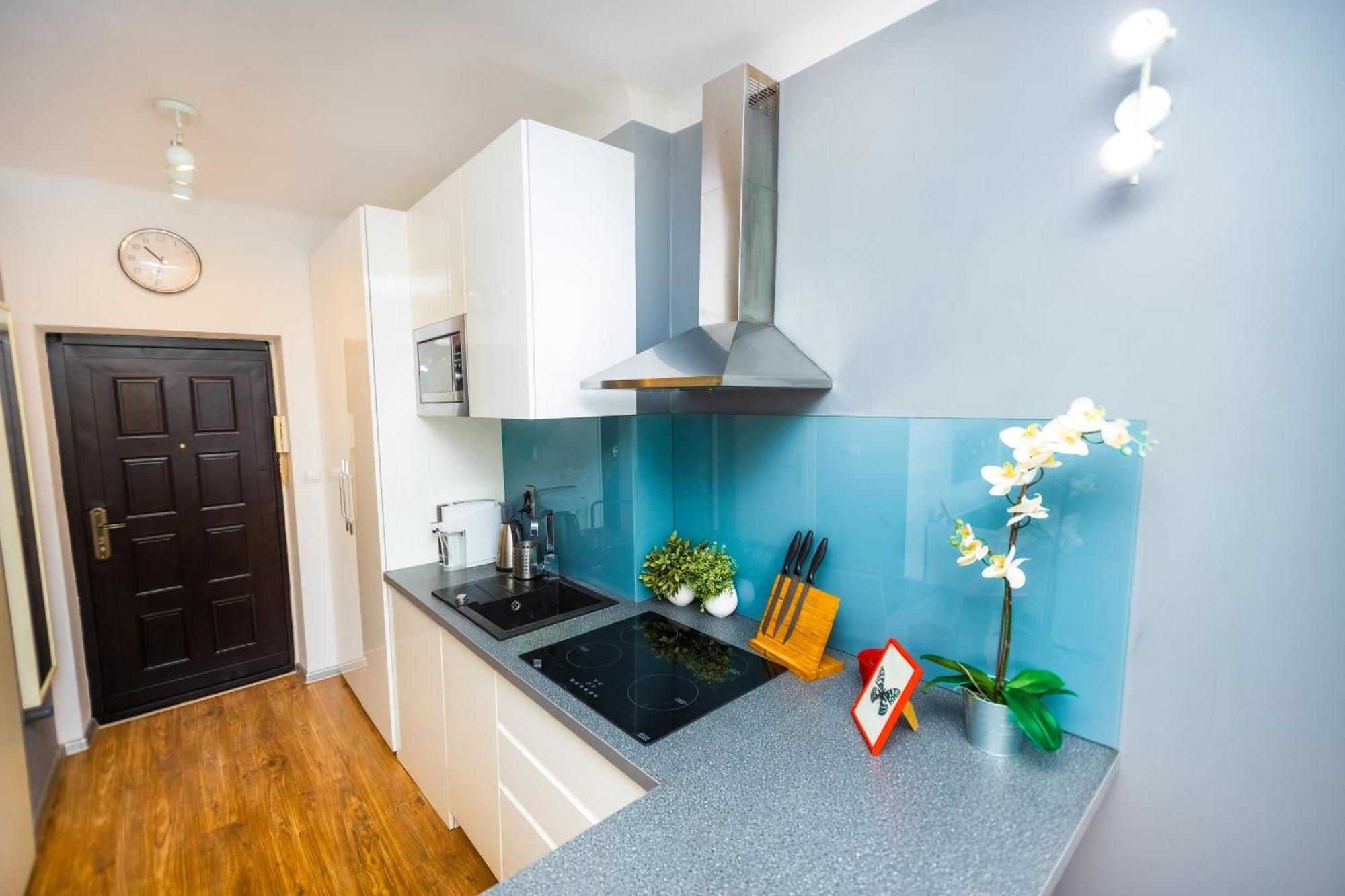Cozy Studio Next To The Metro And City Center Варшава Екстер'єр фото