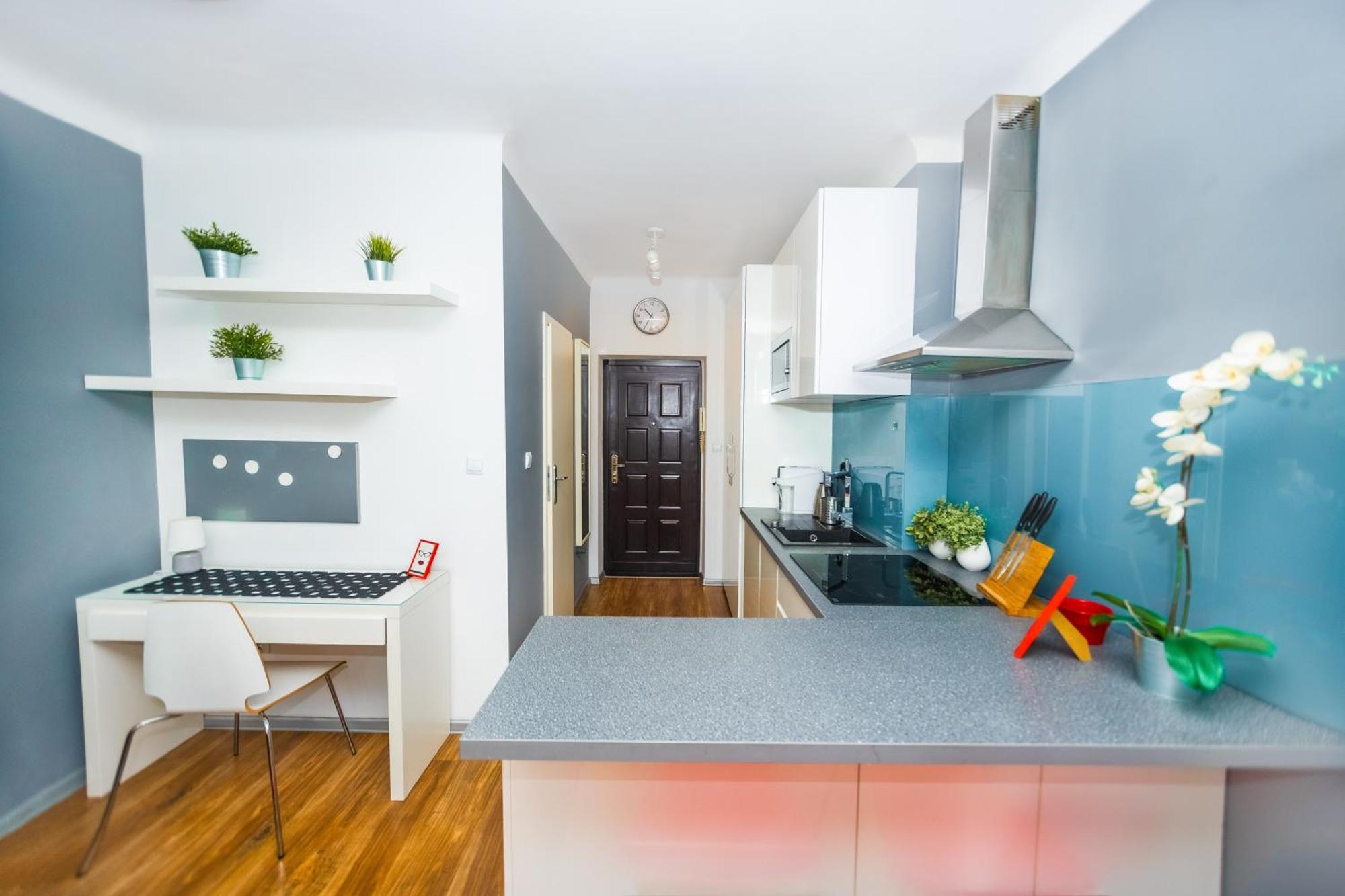 Cozy Studio Next To The Metro And City Center Варшава Екстер'єр фото