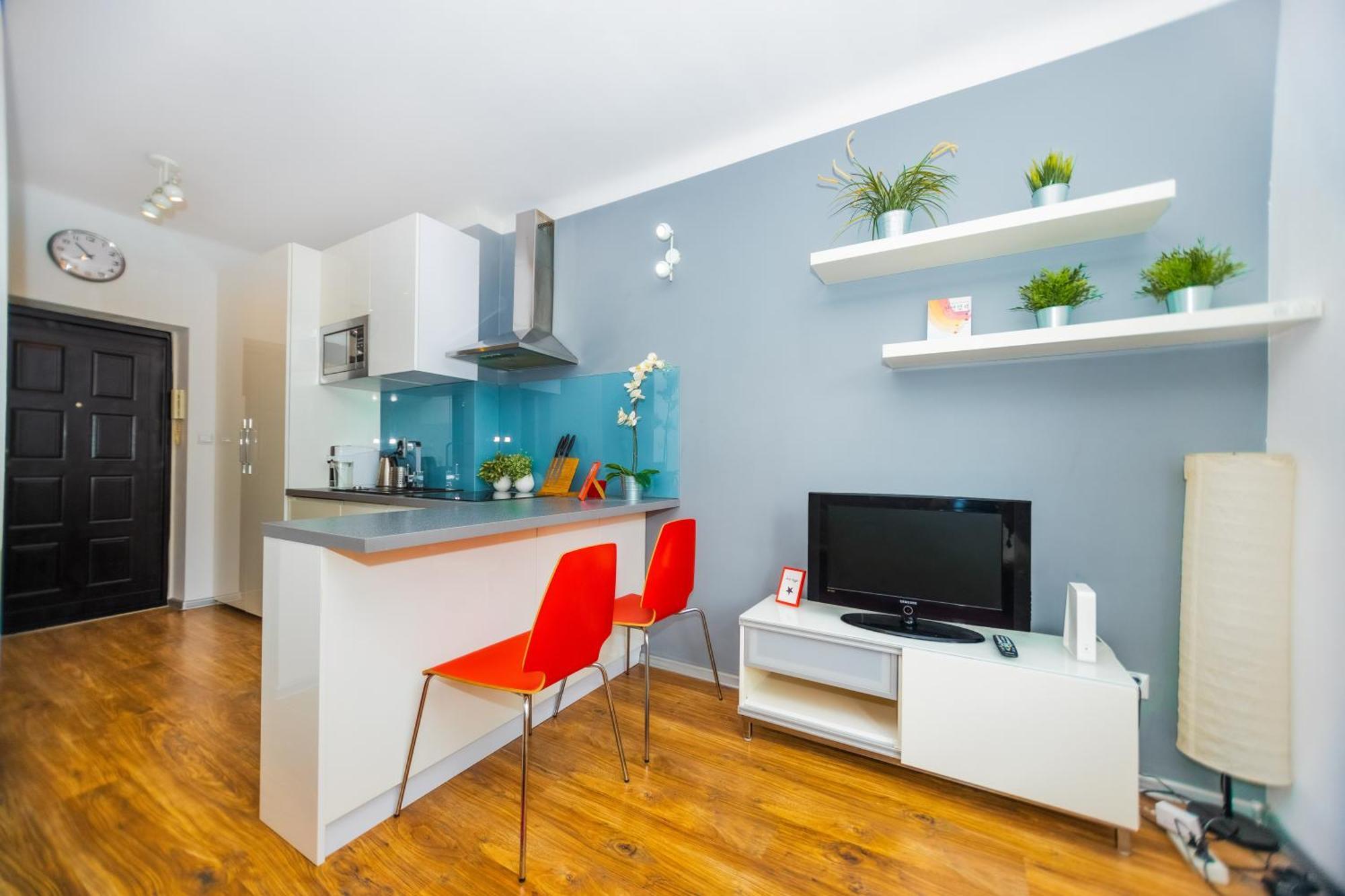 Cozy Studio Next To The Metro And City Center Варшава Екстер'єр фото